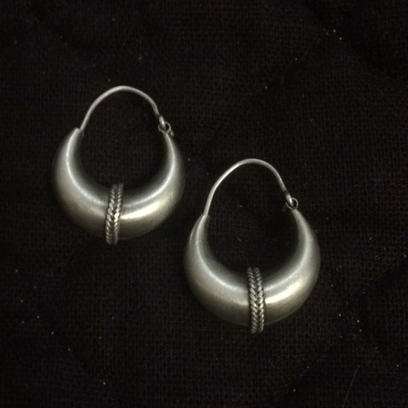 Sterling Silver Hoop Dangle Earring w unique braid - Picture 2 of 4